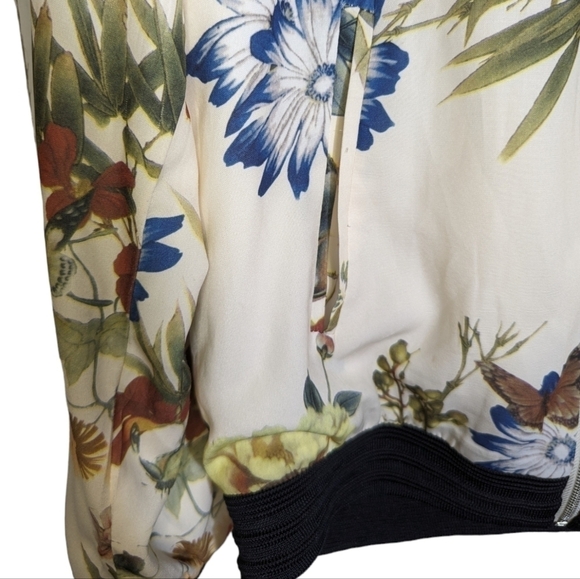 Bagatelle Floral Cream Satin Bomber Jacket Zip Front Lightweight Size M - Picture 11 of 14